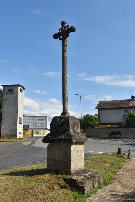 vue générale de la croix