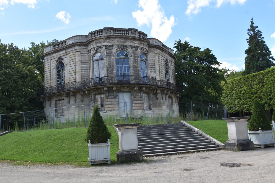 pavillon de Hanovre, façades sud-est, nord-est