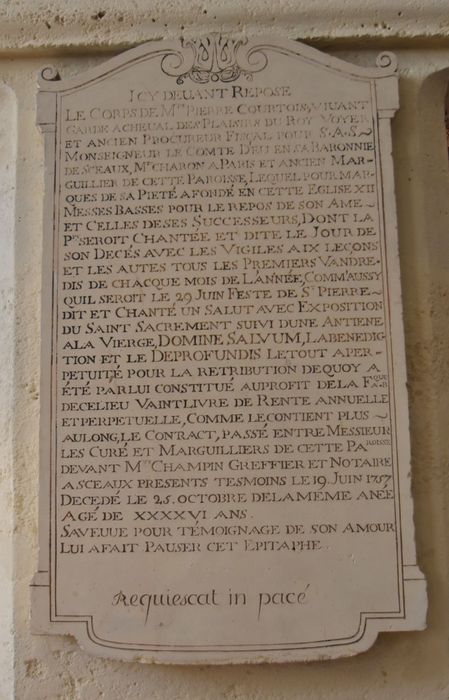 plaque funéraire de Pierre Courtois, garde à cheval des plaisirs du roi