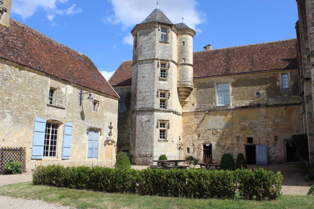 logis des moines, façade ouest