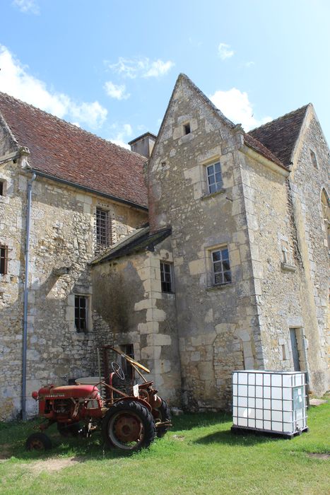 logis du prieur, façade nord, vue partielle