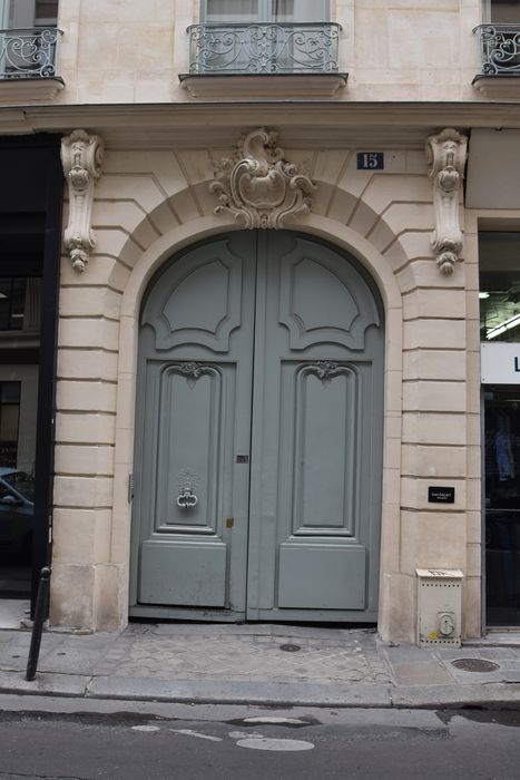 portail d’accès sur rue