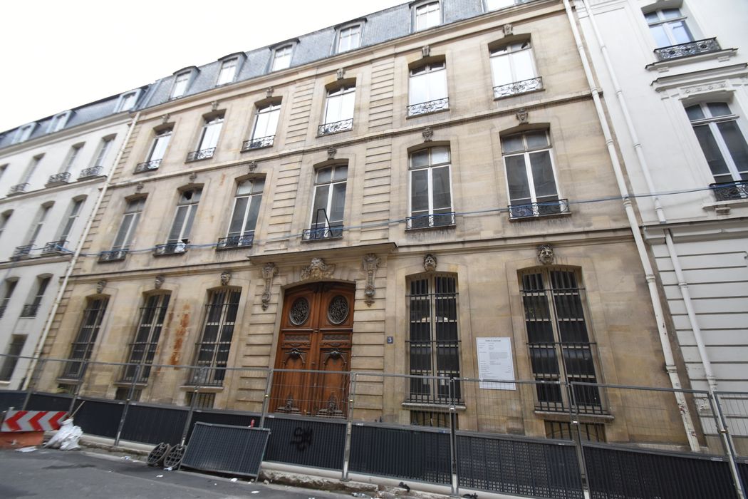 façade sur rue