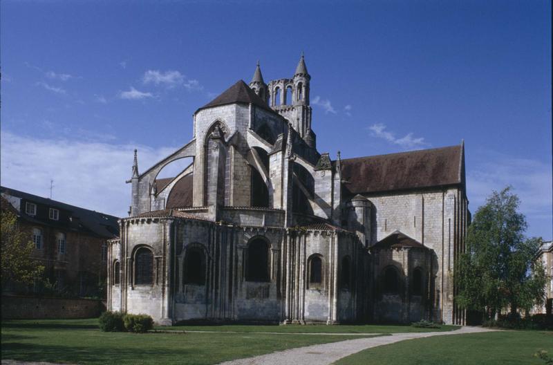 Abside et transept