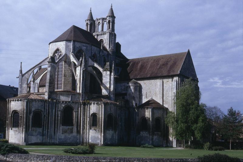 Abside et transept