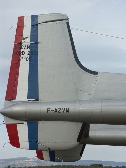 avion de transport militaire Nord 2501 « Noratlas » N°105, immatriculé F-AZVM, détail