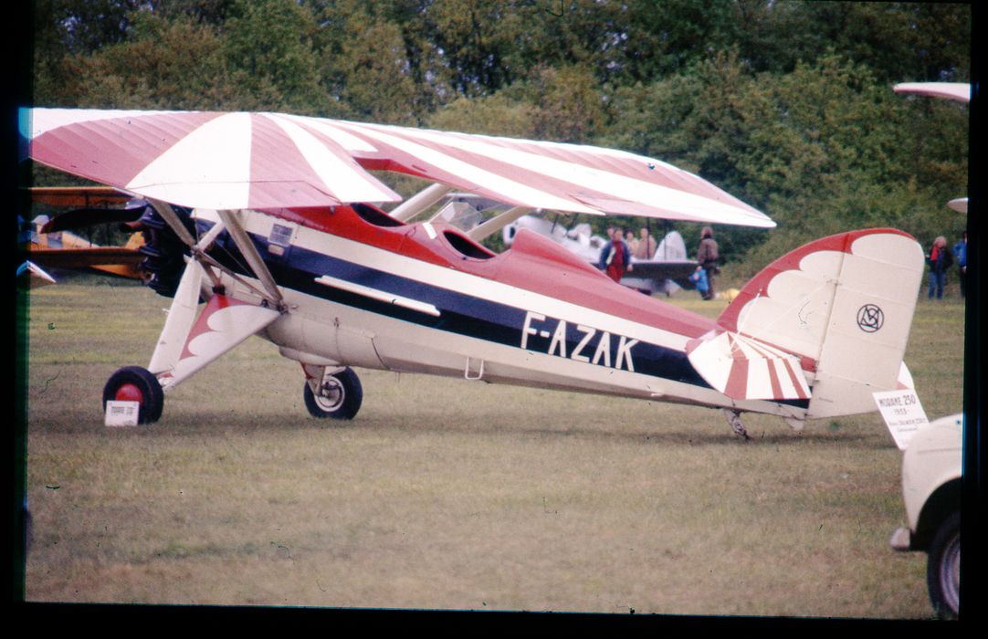avion Morane-Saulnier 230, n° de série 403, immatriculé F-AZAK - © Ministère de la Culture (France), Médiathèque du patrimoine et de la photographie, diffusion GrandPalaisRmn Photo