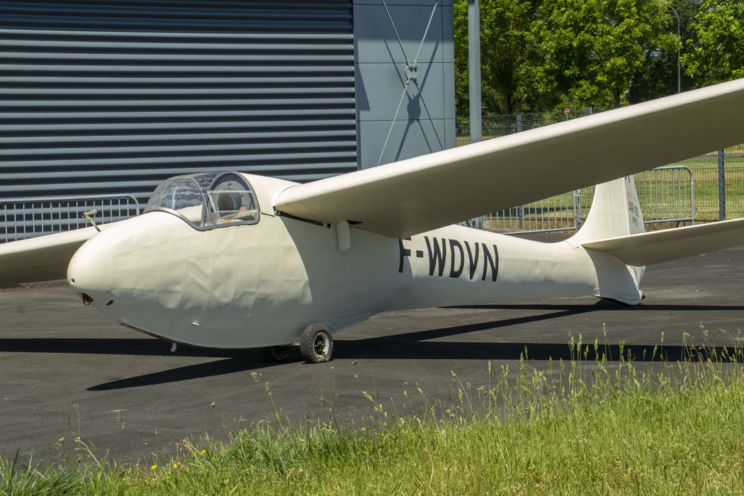 planeur Arsenal Air-100 n°1 F-WDVN puis N-29H et enfin C-FZCV - © Ministère de la Culture (France), Médiathèque du patrimoine et de la photographie, diffusion GrandPalaisRmn Photo