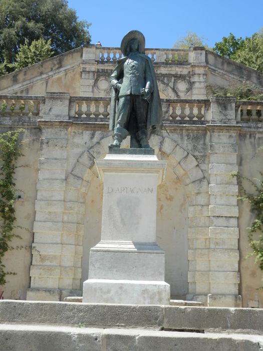 statue : Charles de Batz de Castelmore, dit d'Artagnan