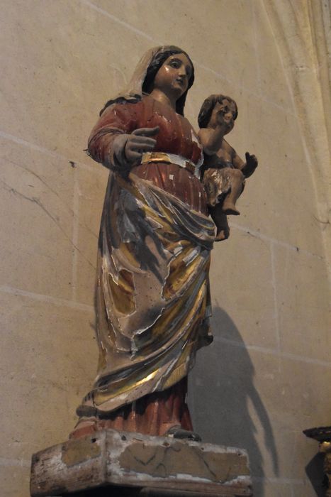 statue : Vierge à l’Enfant