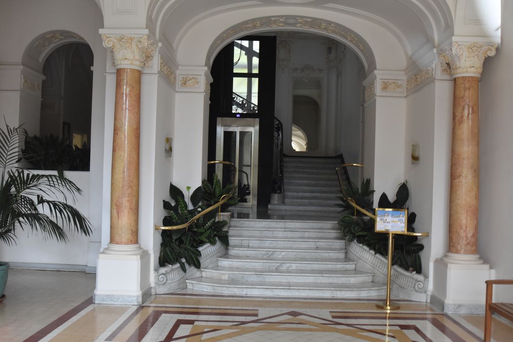 hall d’entrée, vue partielle