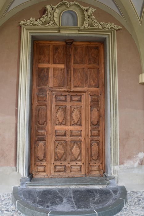 église portail d’accès ouest