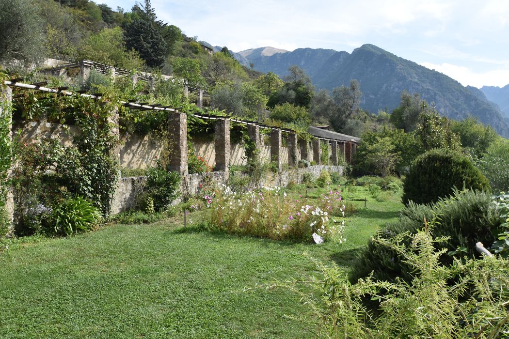 jardin, vue partielle