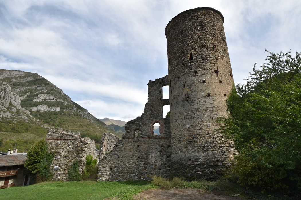 vue partielle des ruines depuis l’Ouest