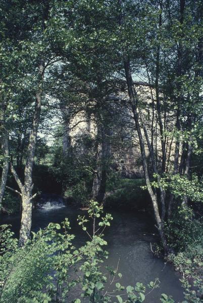 Ensemble du moulin avec tourelle