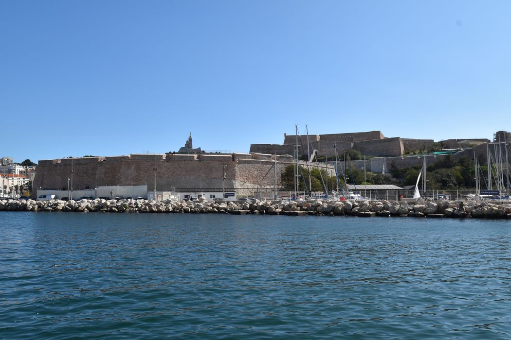 vue générale du fort depuis le large au Nord