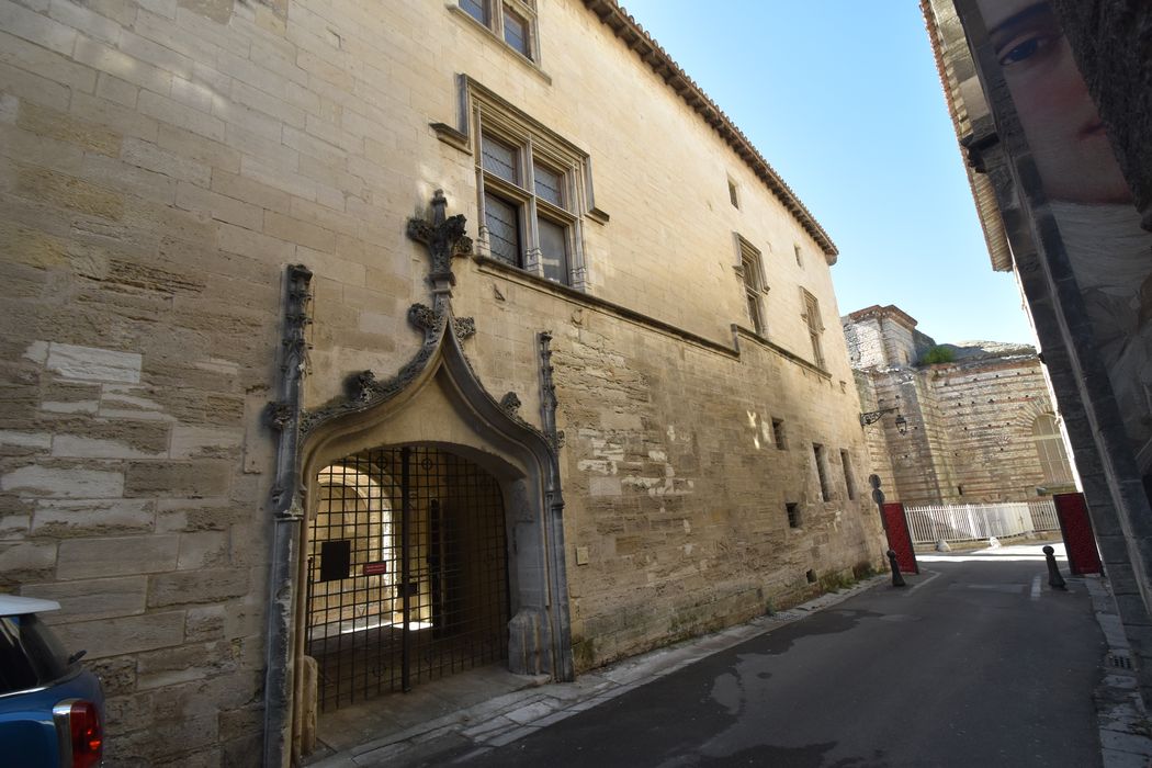 façade nord sur la rue du Grand-Prieuré