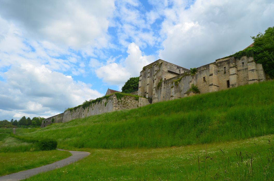 vue partielle des vestiges depuis le Nord-Ouest