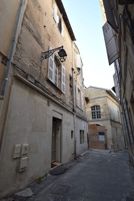 façade sur la rue Louis Pasteur