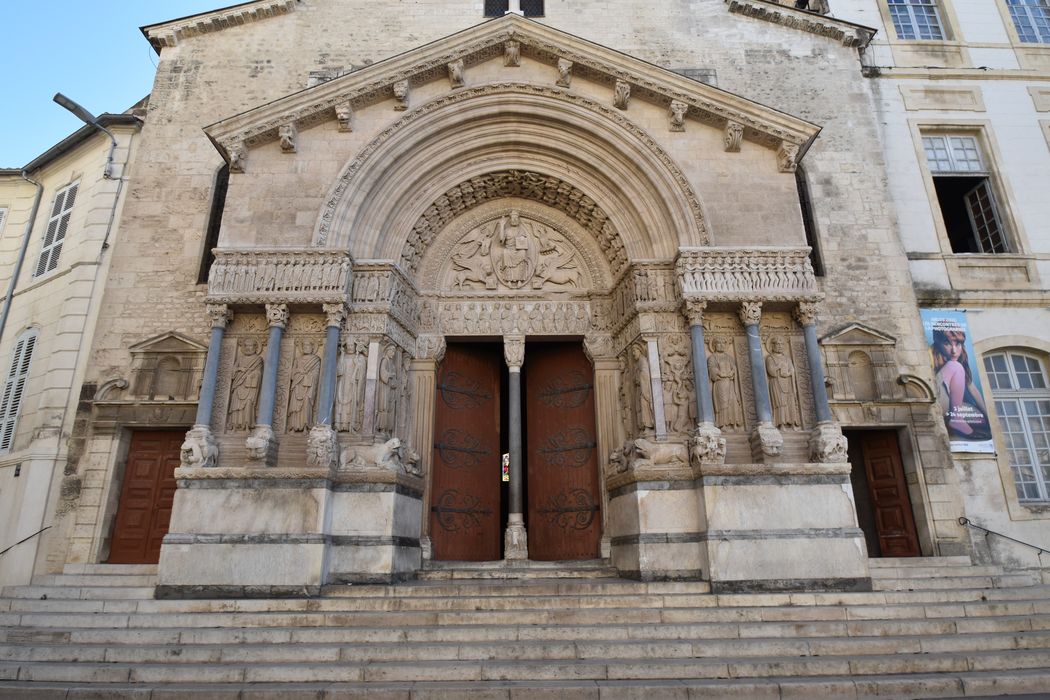 Eglise Saint-Trophime