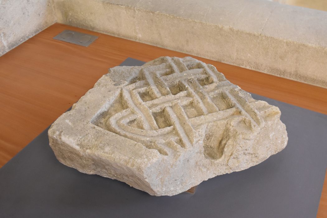 fragment lapidaire - © Ministère de la Culture (France), Médiathèque du patrimoine et de la photographie, diffusion GrandPalaisRmn Photo