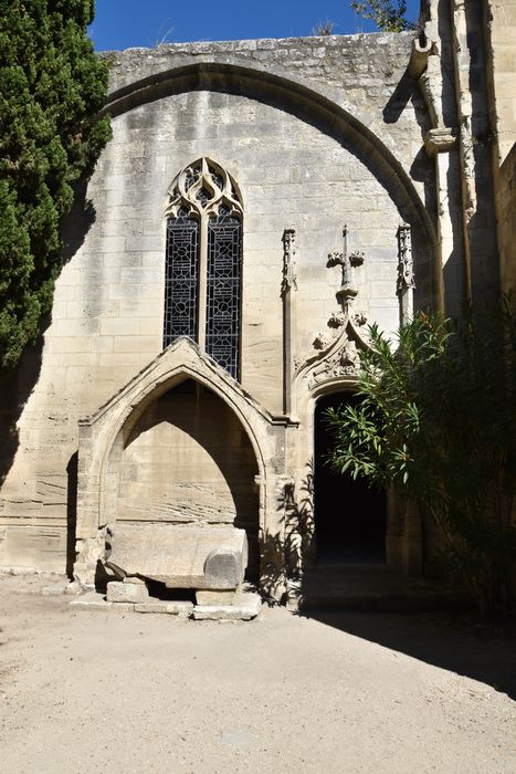 église Saint-Honorat, emplacement de l’ancienne nef, chapelle latérale nord