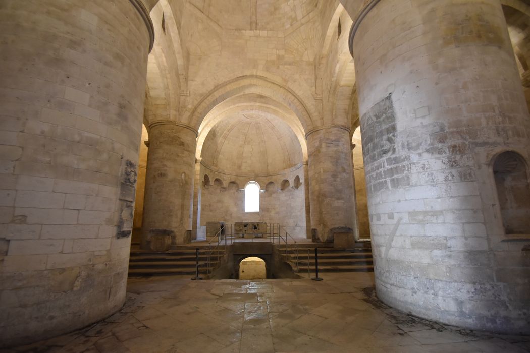 église Saint-Honorat, nef