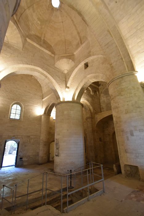 église Saint-Honorat, croisée du transept