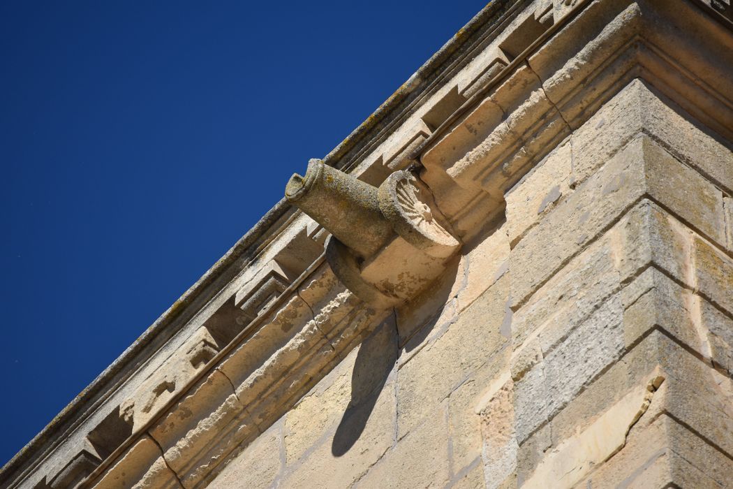 façade sud, détail d’une gargouille de la tour