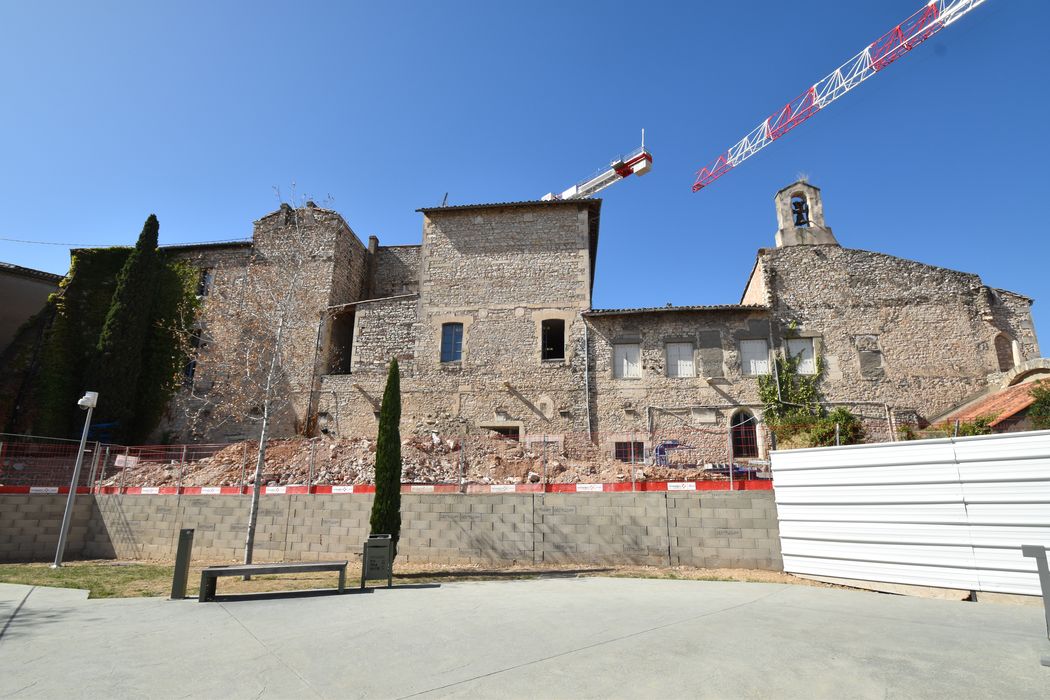 ensemble est des bâtiments situés le long de la rue Jean Reboul