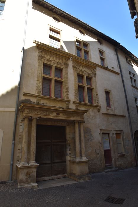 façade sur rue