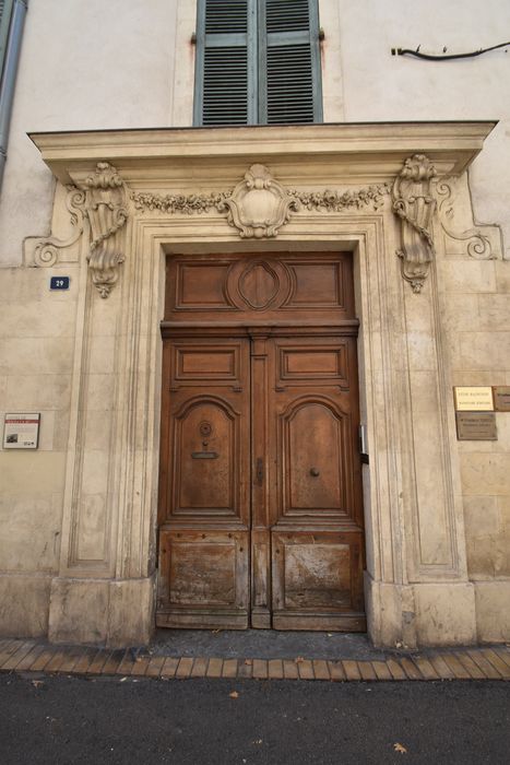 portail d’accès sur rue