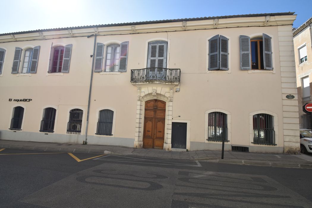 façade sur la rue du Fort