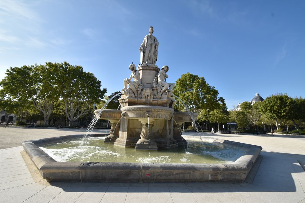 vue générale de la fontaine