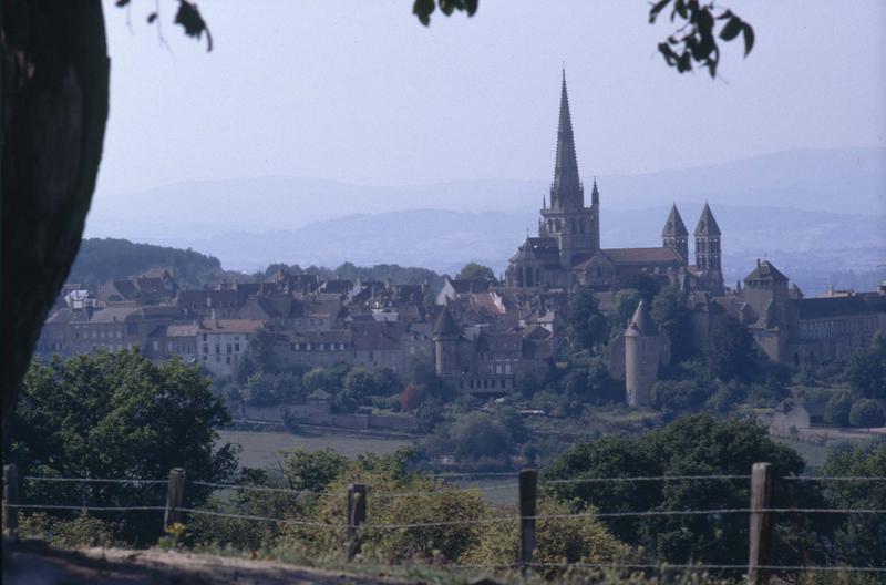 Vue générale de la ville et la cathédrale