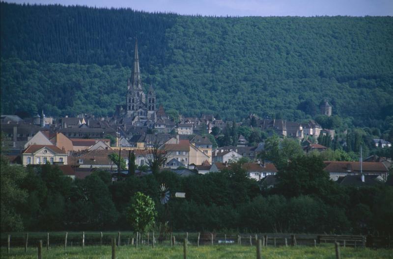 Vue générale de la ville et la cathédrale