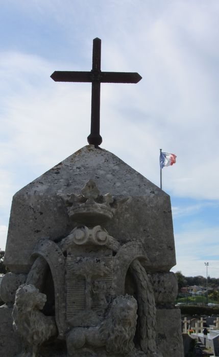 tombeau de Saint-Martin Lacaze, vue partielle