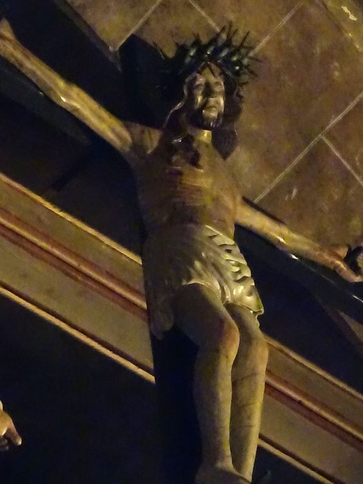 statue (poutre de gloire) : Christ en croix