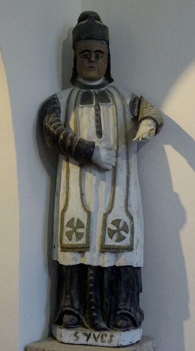 statue : Saint Yves