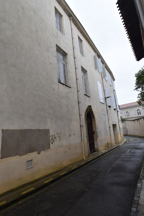 façade nord sur la rue Tourril