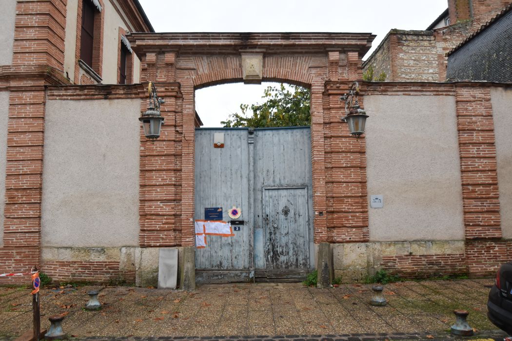 portail monumental sur rue d’accès à la cour d’honneur, élévation sud