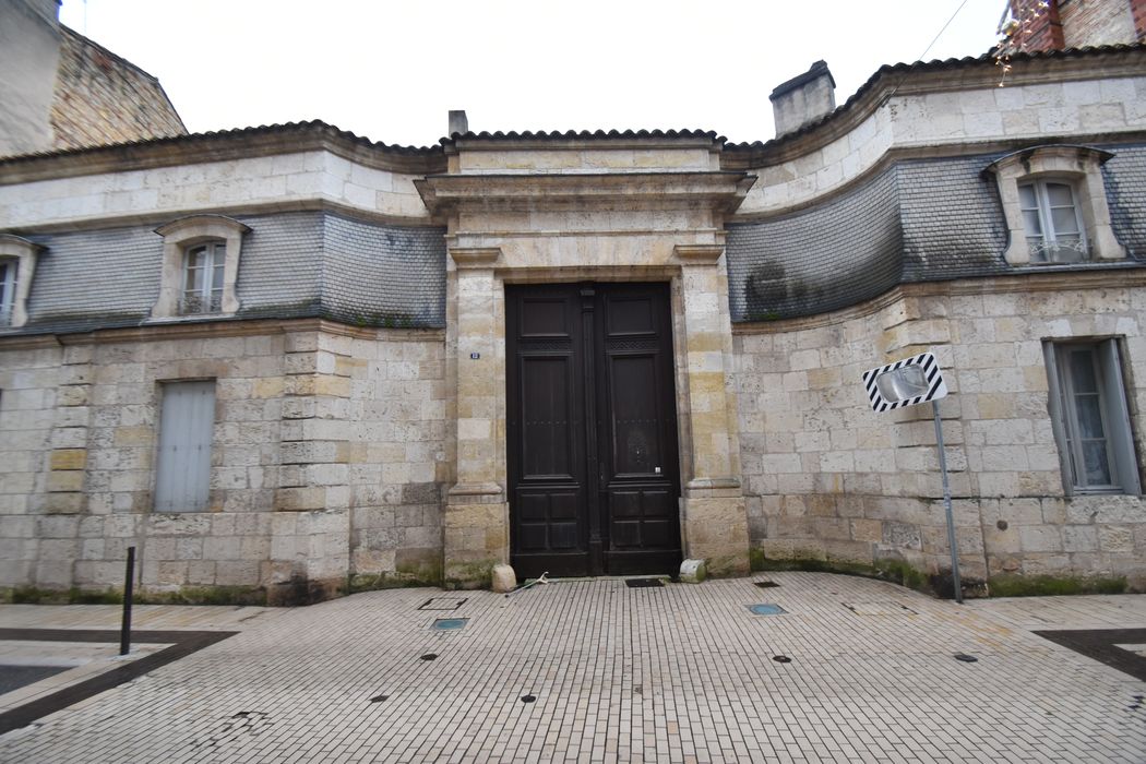 portail monumental sur rue d’accès à la cour d’honneur, élévation ouest