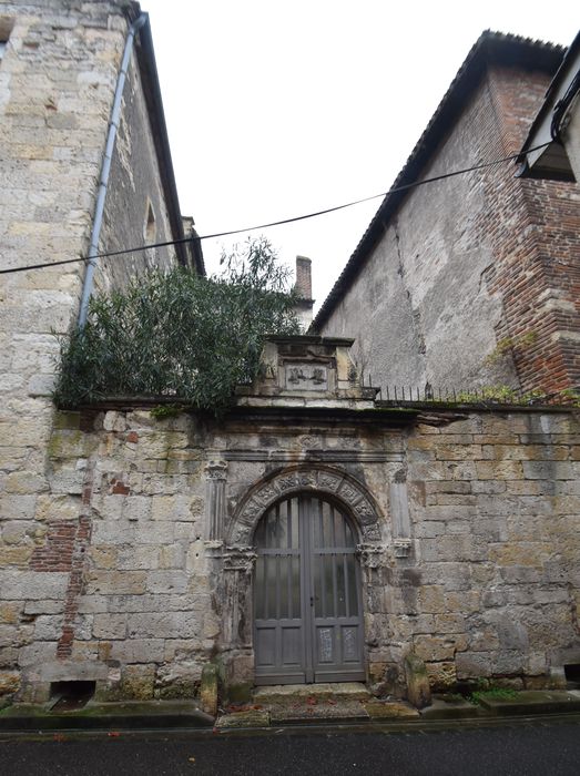 porte d’accès nord sur la rue des Juifs