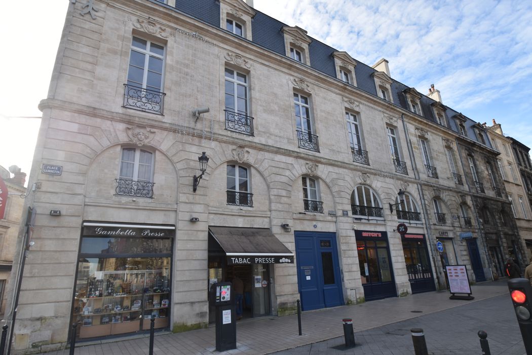 façade sur rue