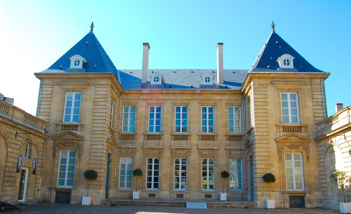 Hôtel de Lalande et l'ancienne prison municipale