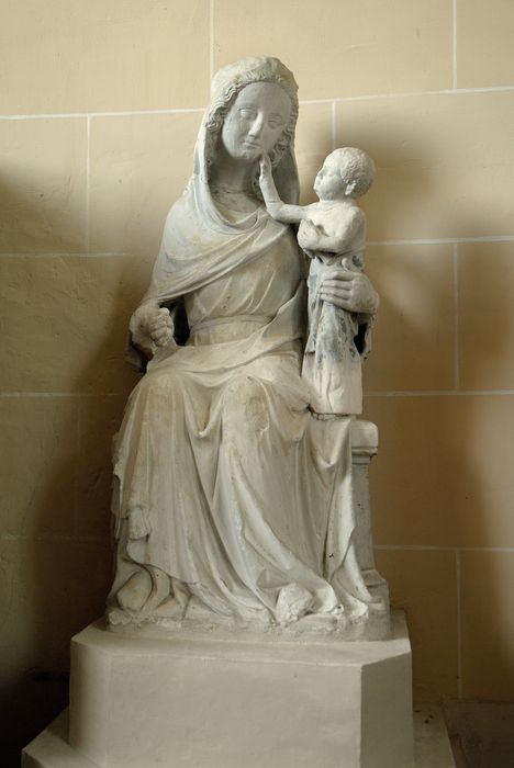 statue : Vierge à l’Enfant - © Ministère de la Culture (France), Médiathèque du patrimoine et de la photographie, diffusion GrandPalaisRmn Photo