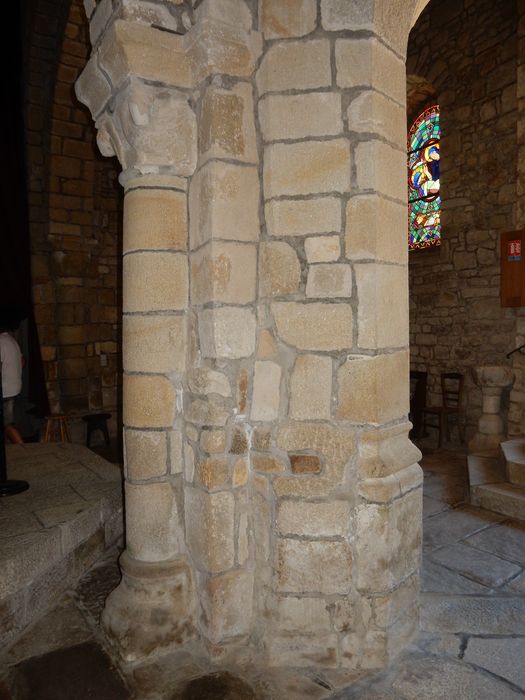 détail d’une des piles de la croisée du transept