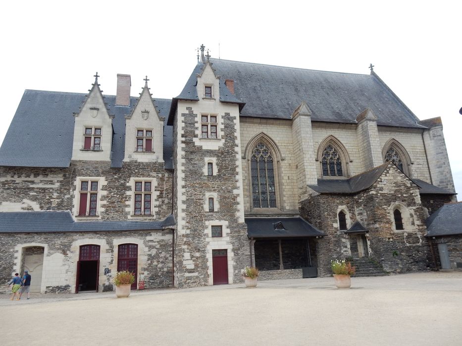 ensemble sud du logis et de la chapelle