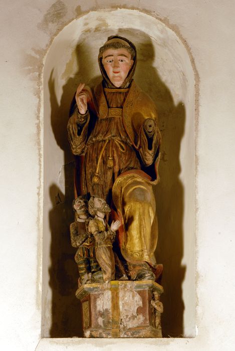 groupe sculpté : Saint Léonard et deux captifs - © Ministère de la Culture (France), Médiathèque du patrimoine et de la photographie, diffusion GrandPalaisRmn Photo