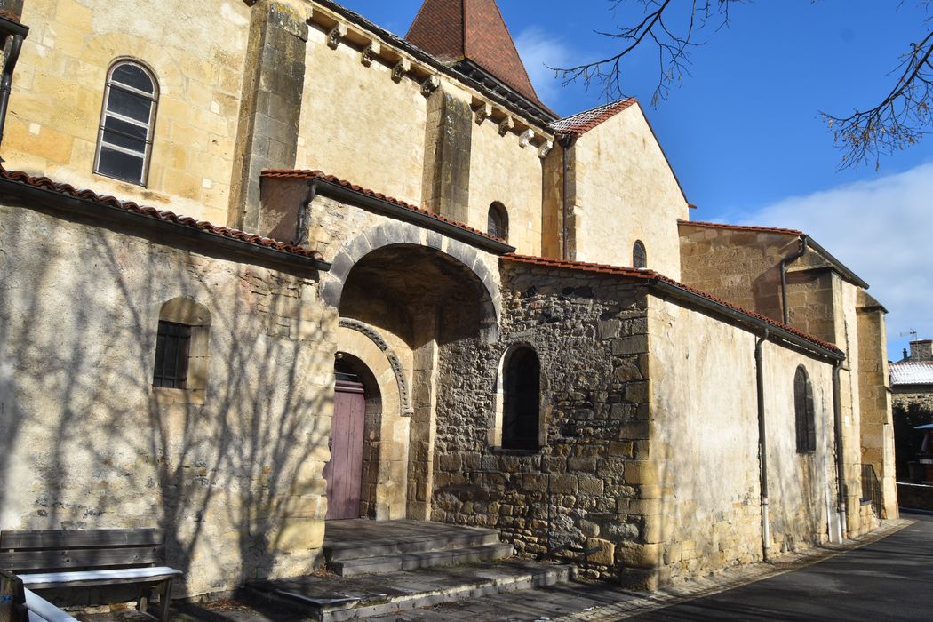 façade latérale sud, vue partielle